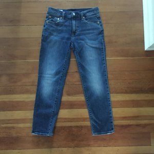 Girlfriend Mid Rise Jeans GAP 24" Size 00p